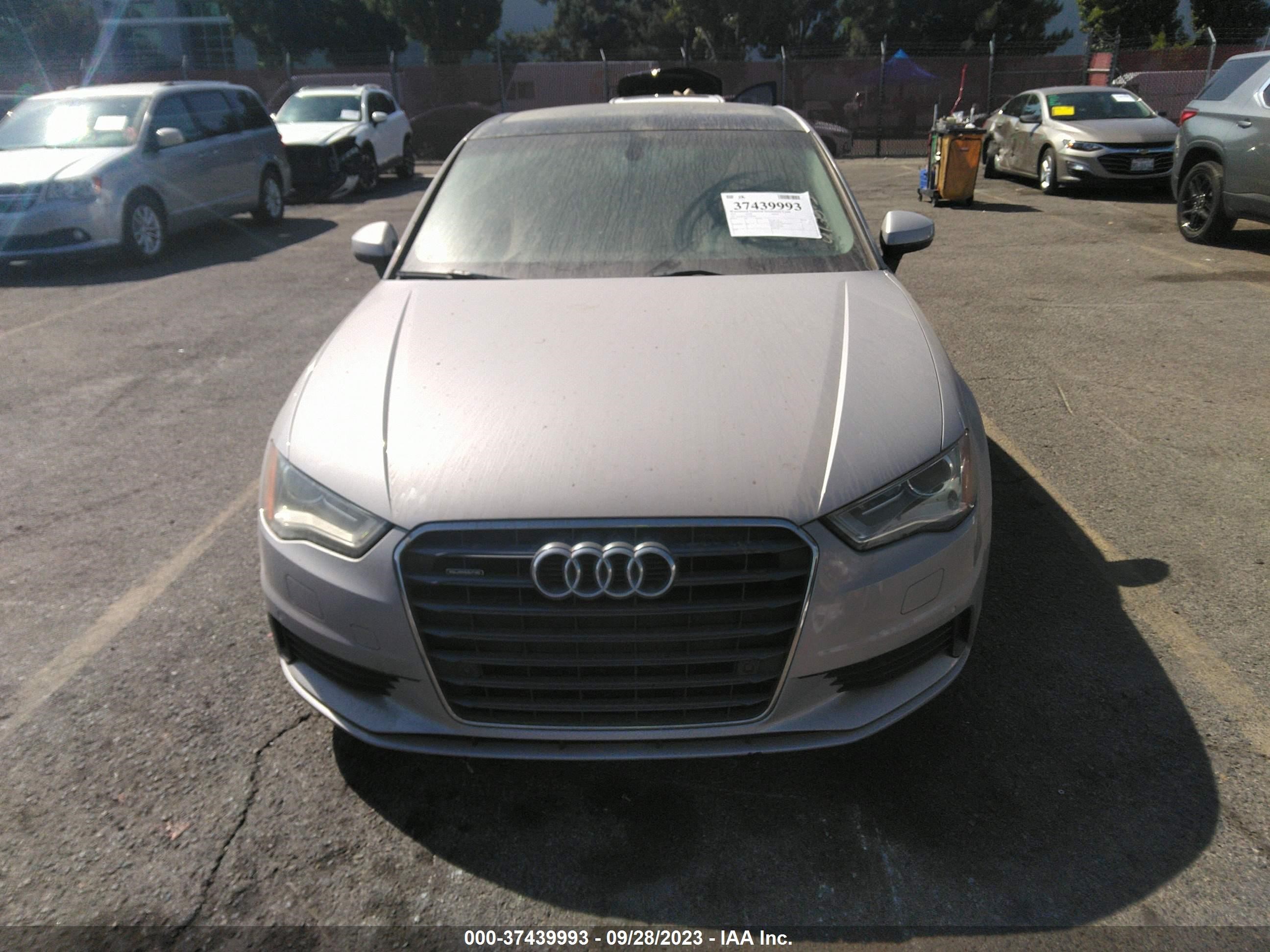 Photo 11 VIN: WAUBFGFF3F1094080 - AUDI S3 