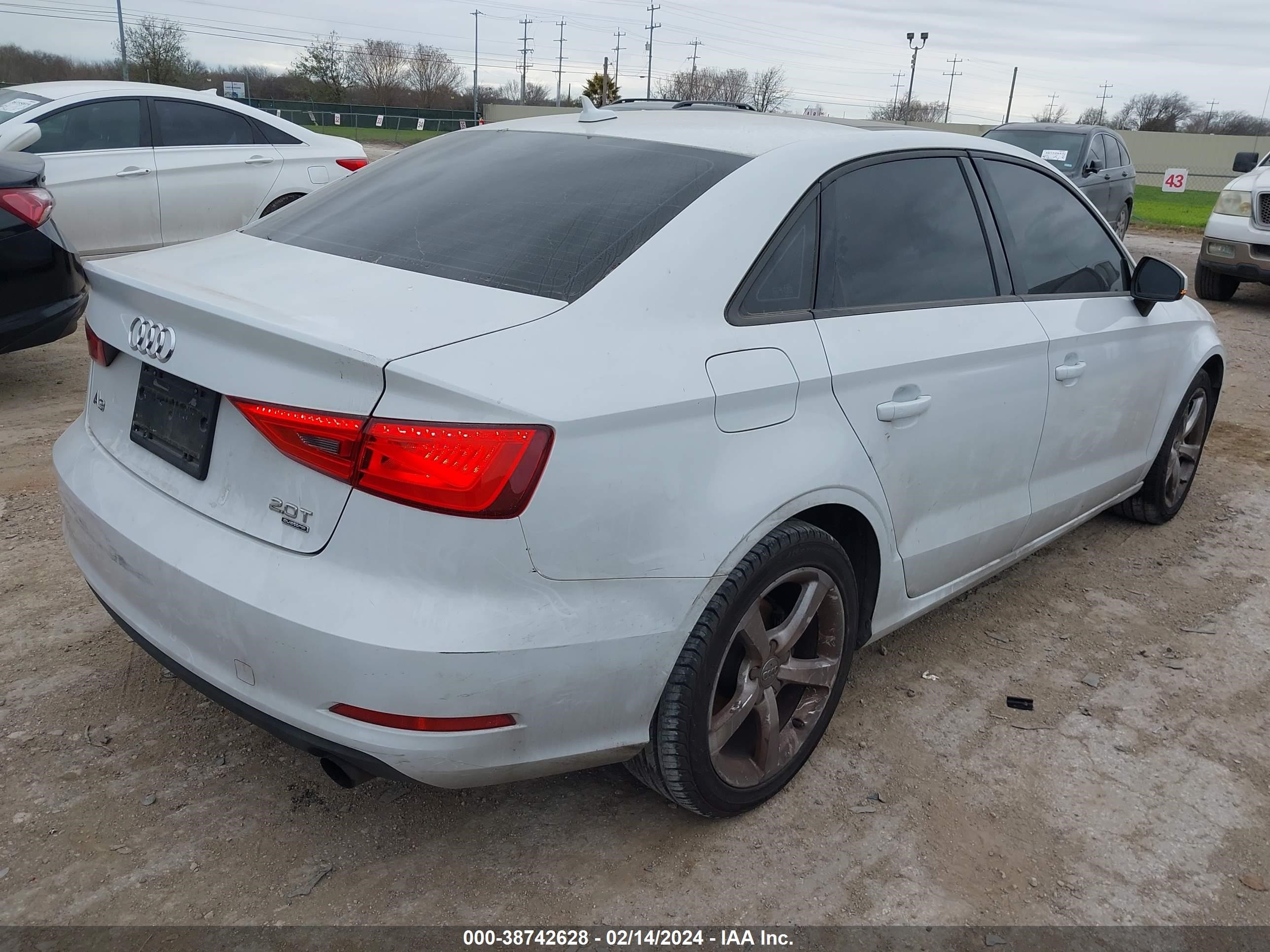 Photo 3 VIN: WAUBFGFF4F1001860 - AUDI A3 