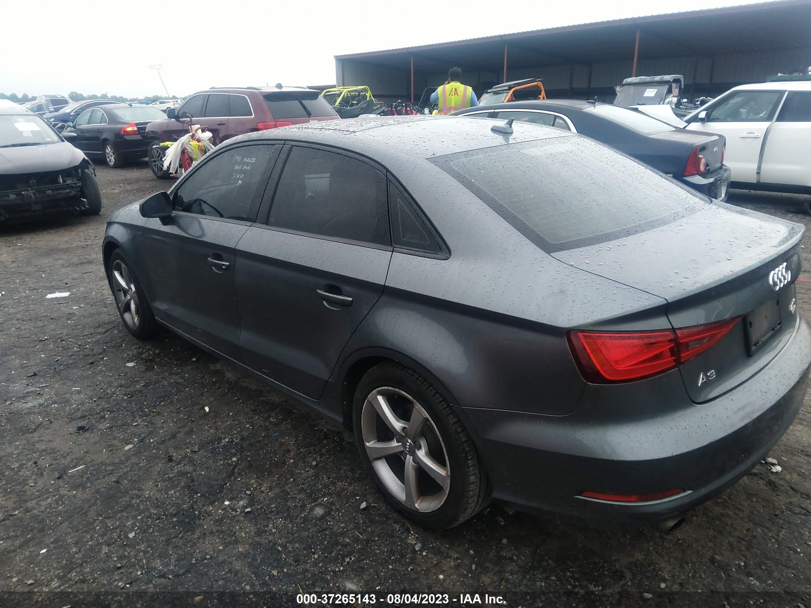 Photo 2 VIN: WAUBFGFF4F1097375 - AUDI S3 