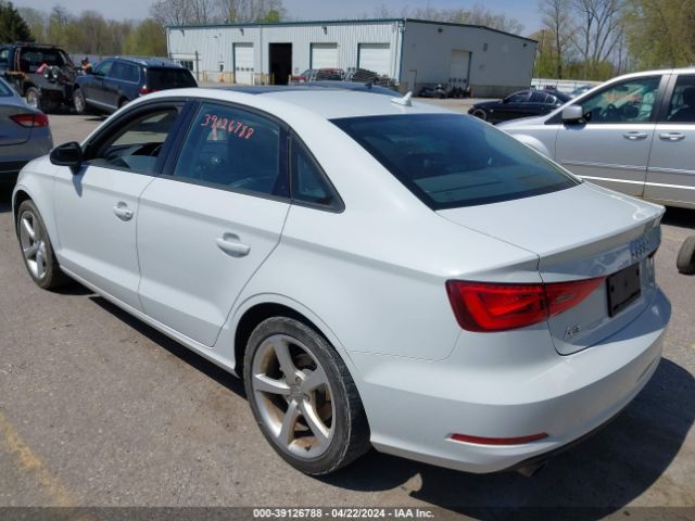 Photo 2 VIN: WAUBFGFF6F1010026 - AUDI A3 