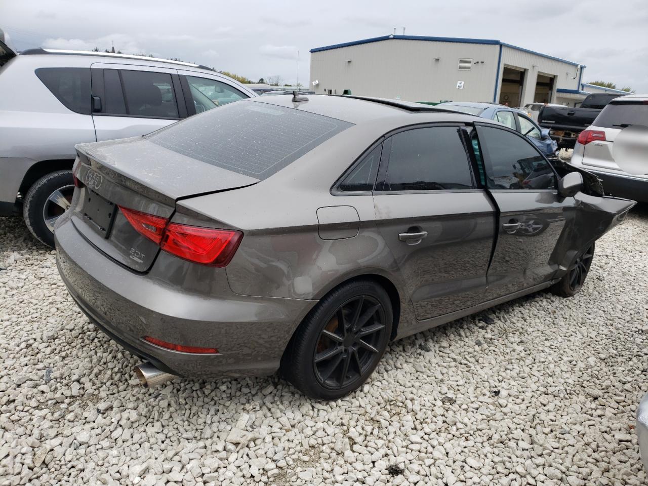 Photo 2 VIN: WAUBFGFF7F1086788 - AUDI A3 