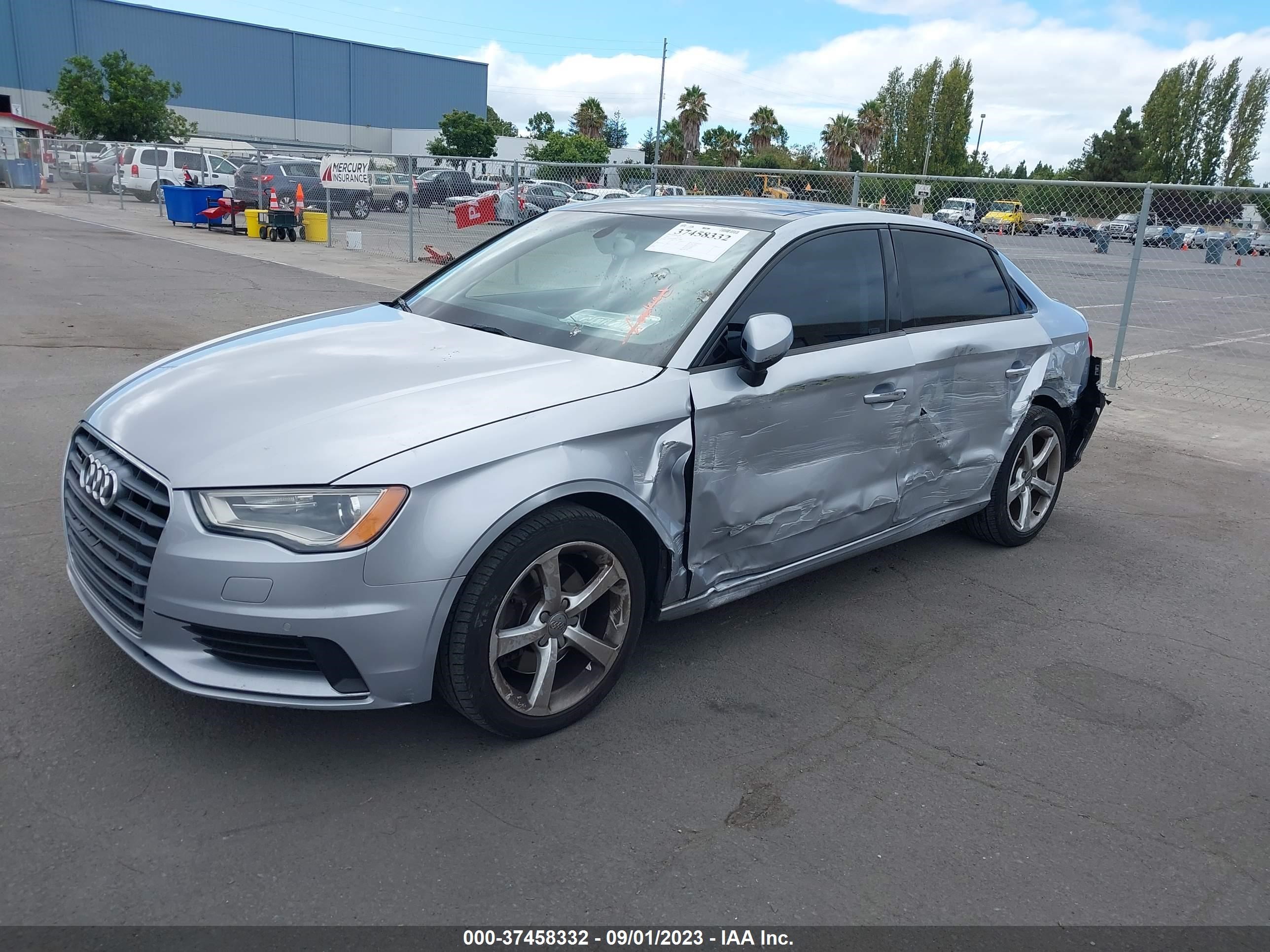 Photo 1 VIN: WAUBFGFF8F1115070 - AUDI S3 