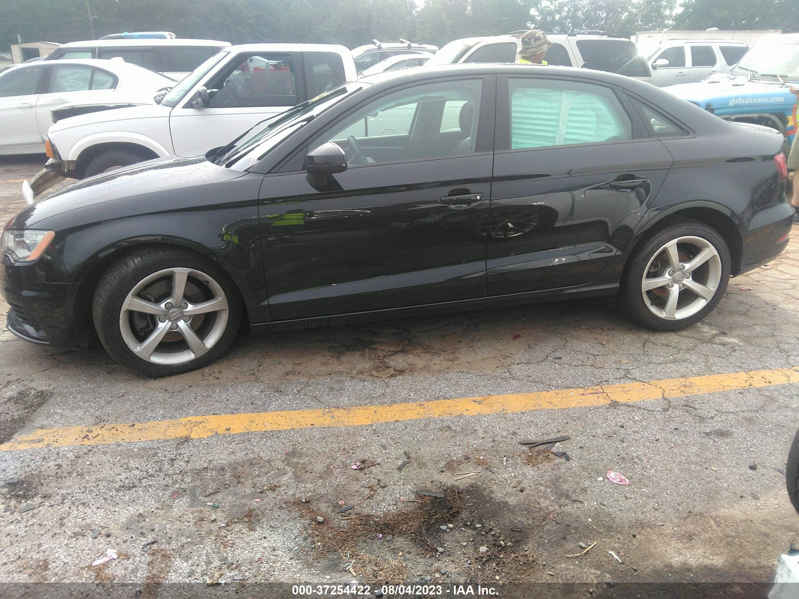 Photo 13 VIN: WAUBFGFF9F1047720 - AUDI S3 