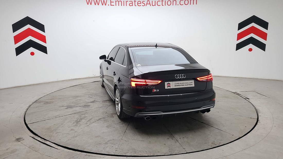 Photo 10 VIN: WAUBFJFF0H1048867 - AUDI S3 