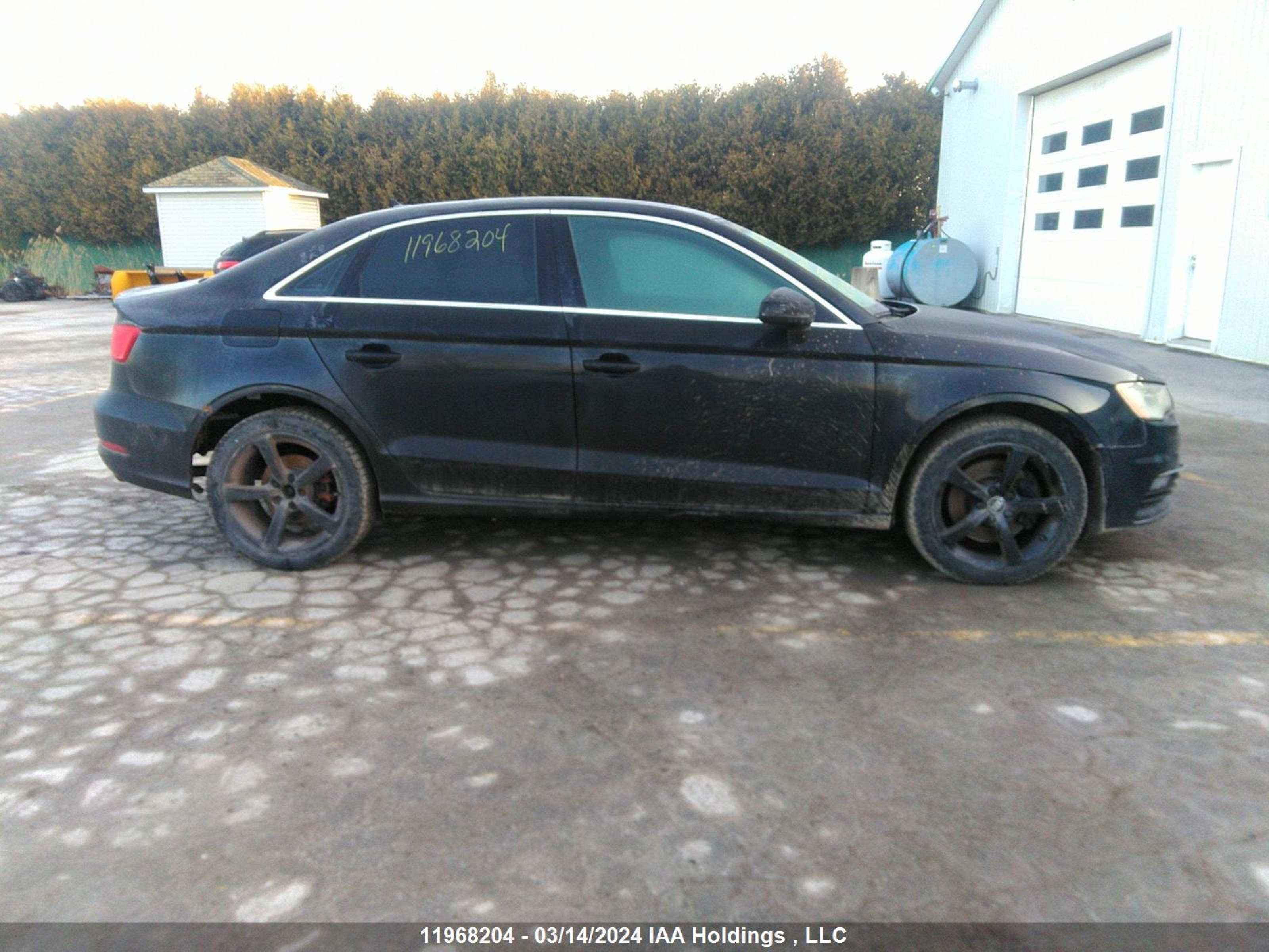 Photo 12 VIN: WAUBFRFF0F1003634 - AUDI S3 