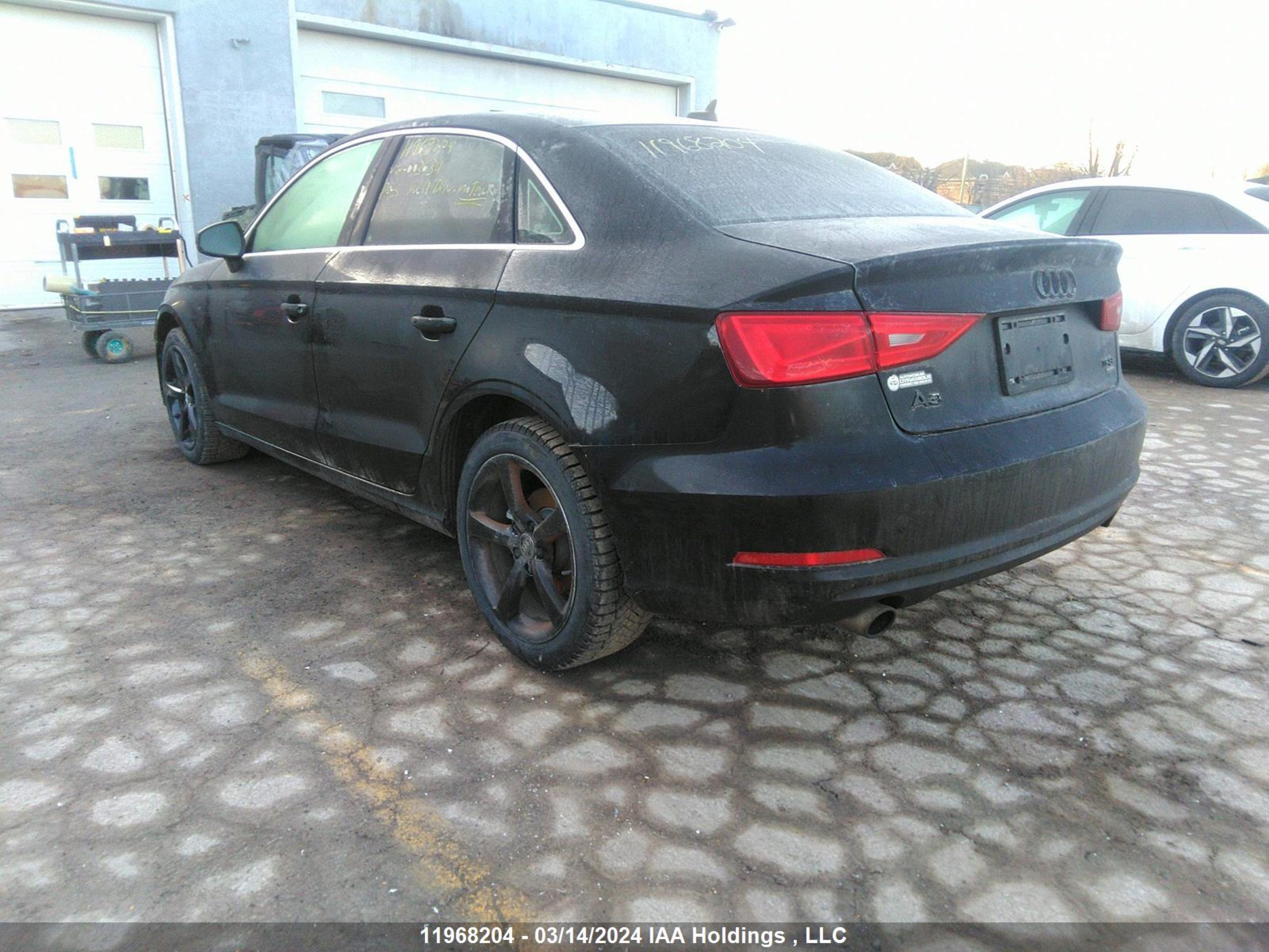 Photo 2 VIN: WAUBFRFF0F1003634 - AUDI S3 