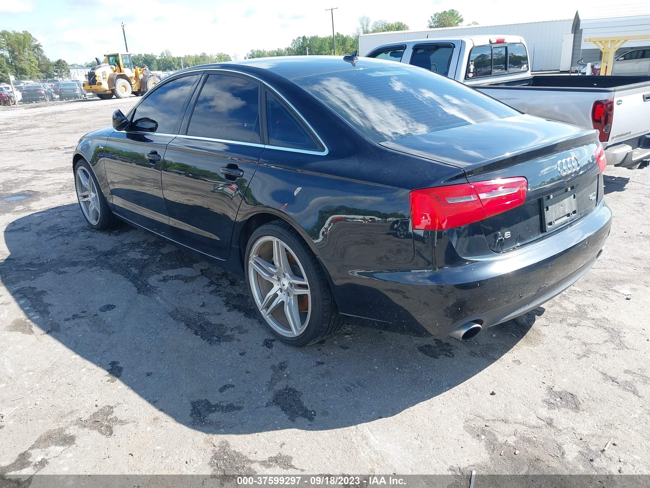 Photo 2 VIN: WAUBGAFC5CN004352 - AUDI A6 