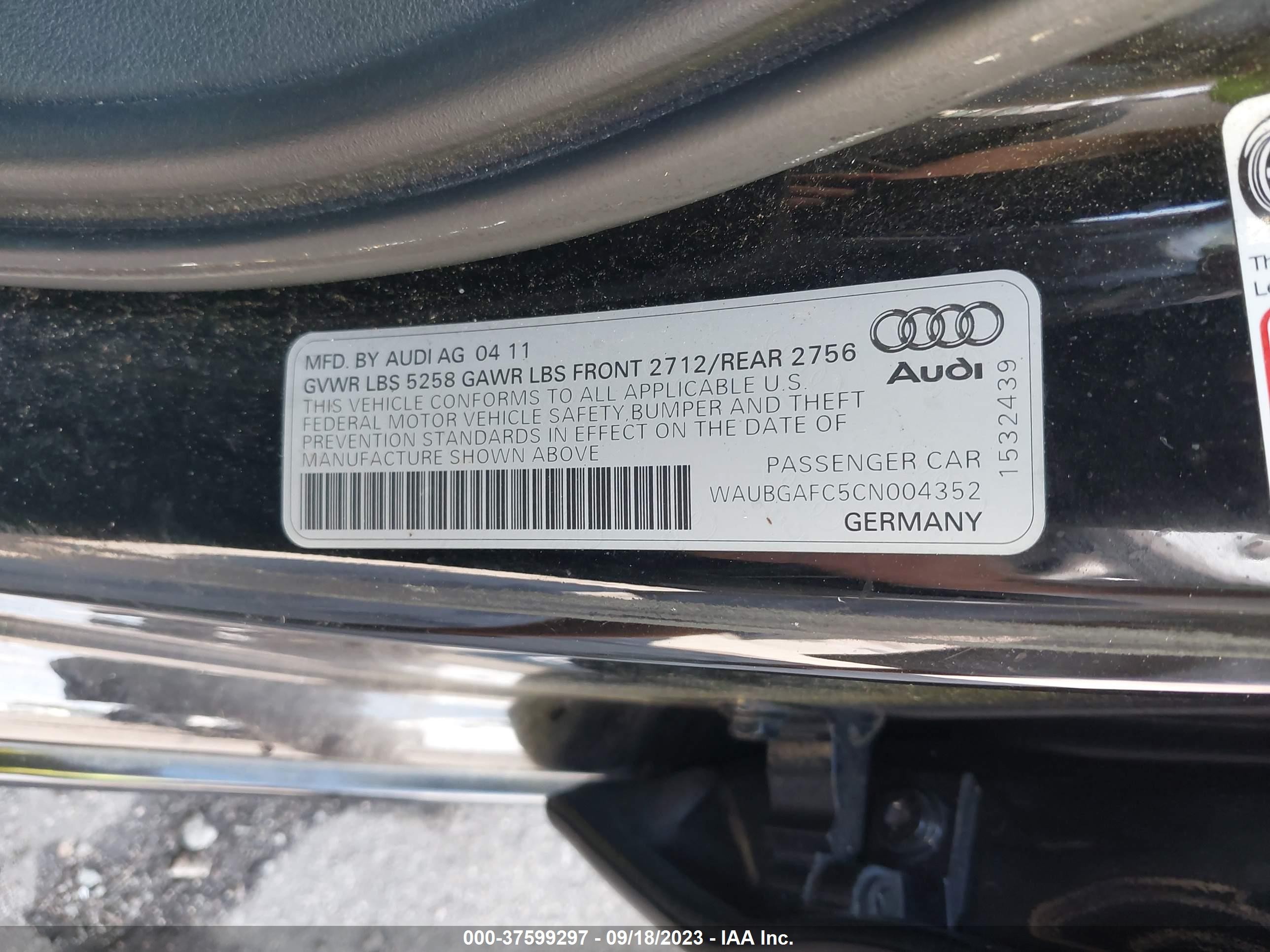 Photo 8 VIN: WAUBGAFC5CN004352 - AUDI A6 