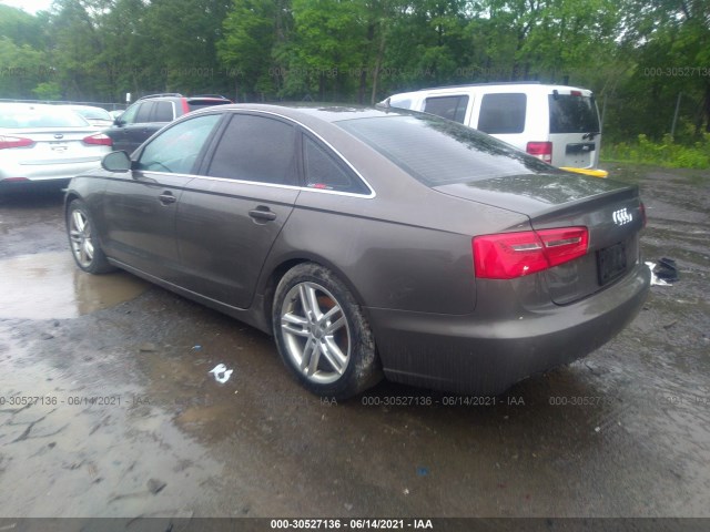 Photo 2 VIN: WAUBGAFC5CN005601 - AUDI A6 