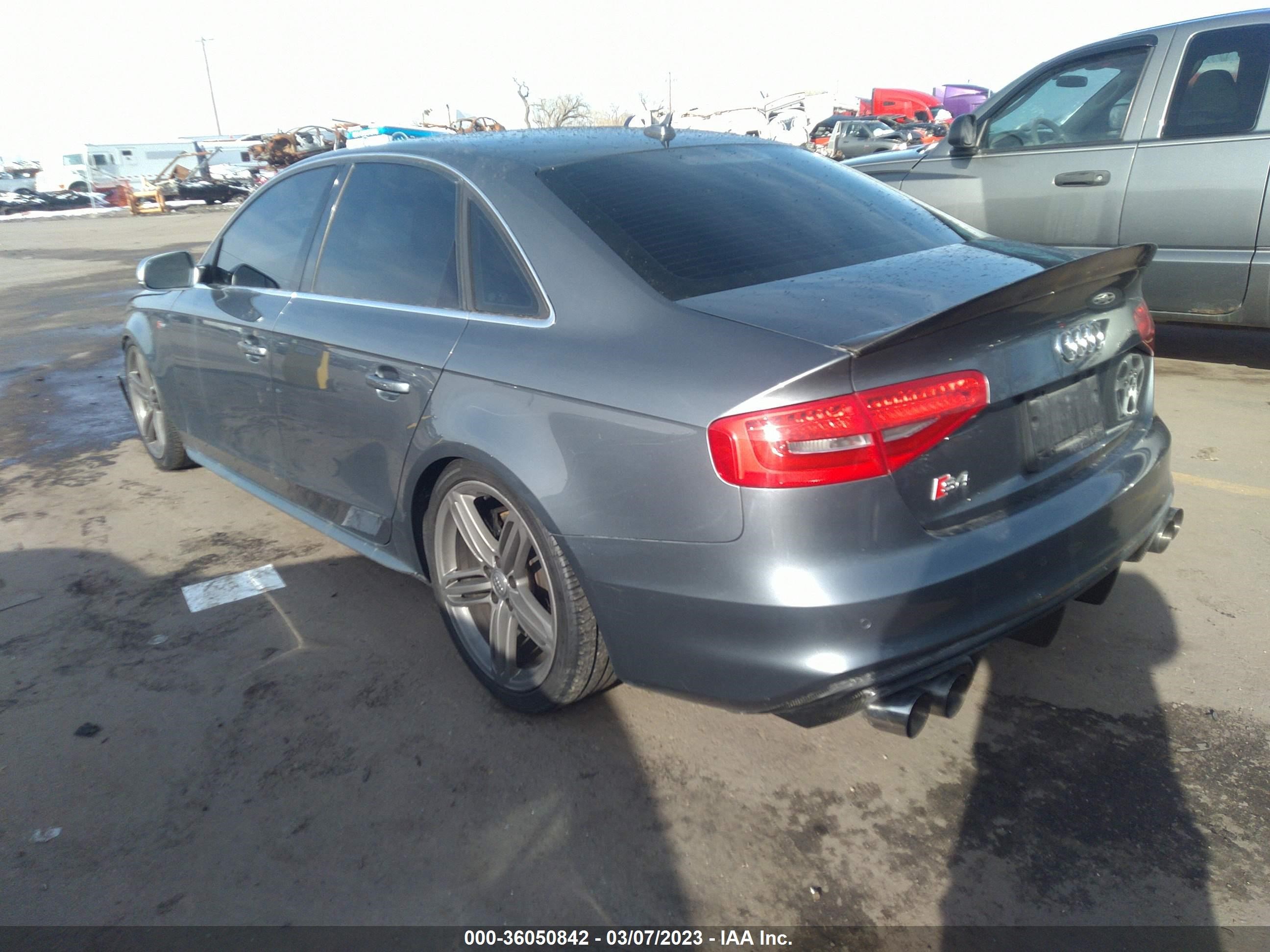 Photo 2 VIN: WAUBGAFL0DA145368 - AUDI S4 