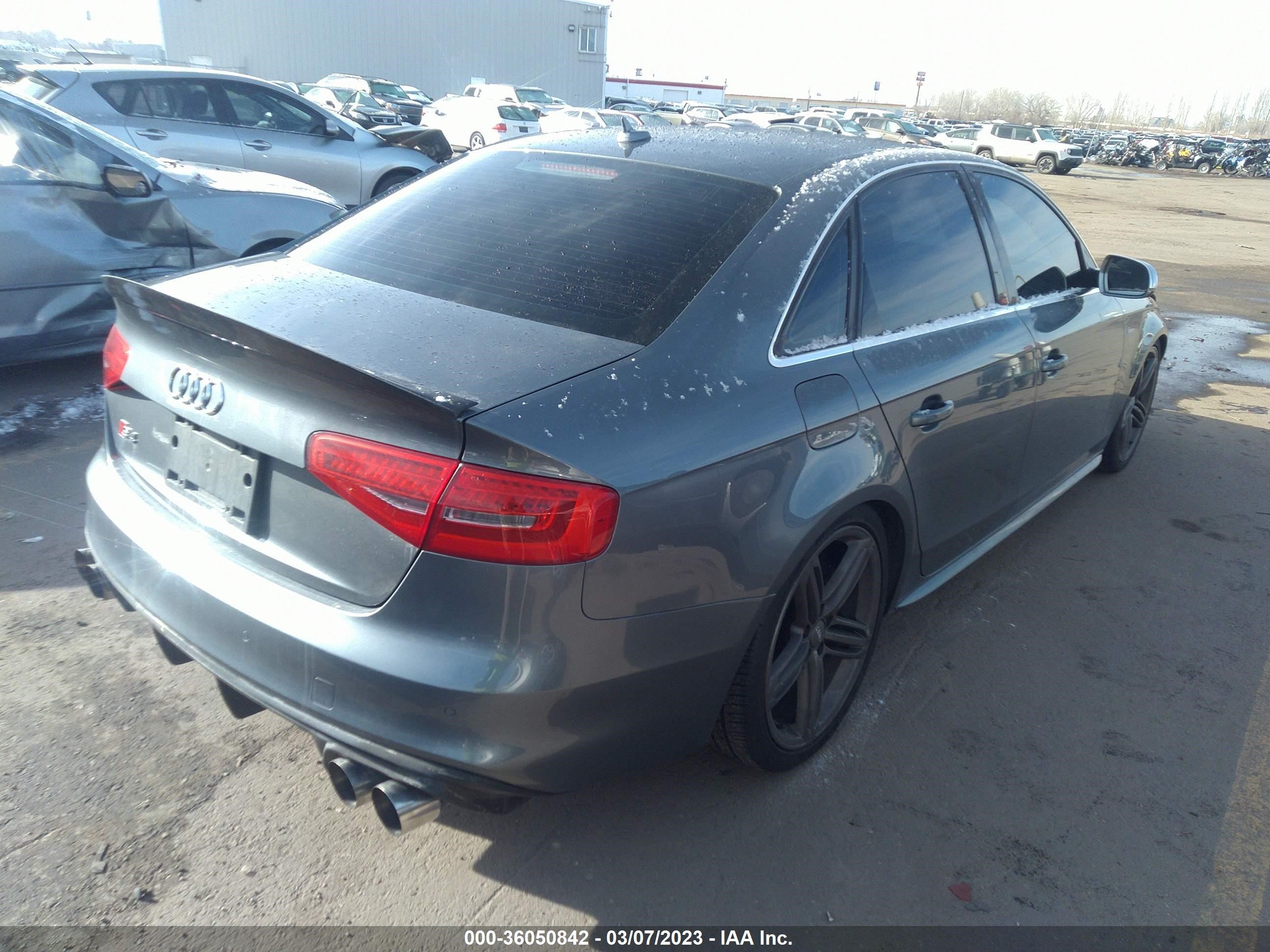 Photo 3 VIN: WAUBGAFL0DA145368 - AUDI S4 