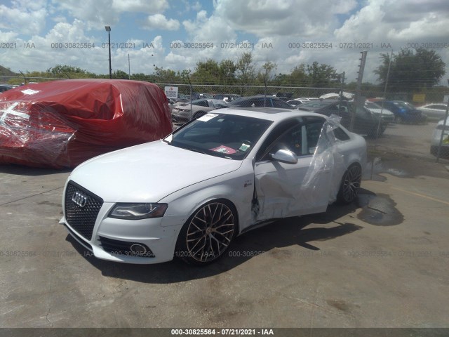 Photo 1 VIN: WAUBGAFL1CA073966 - AUDI S4 