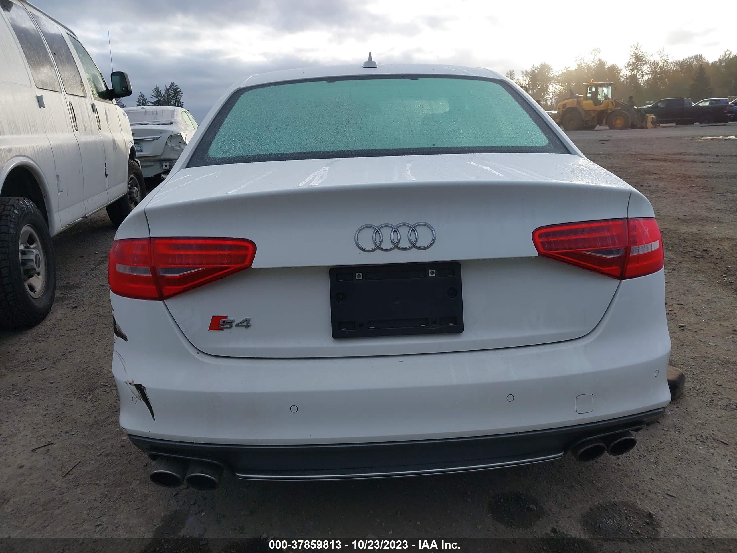 Photo 15 VIN: WAUBGAFL1DA084340 - AUDI S4 