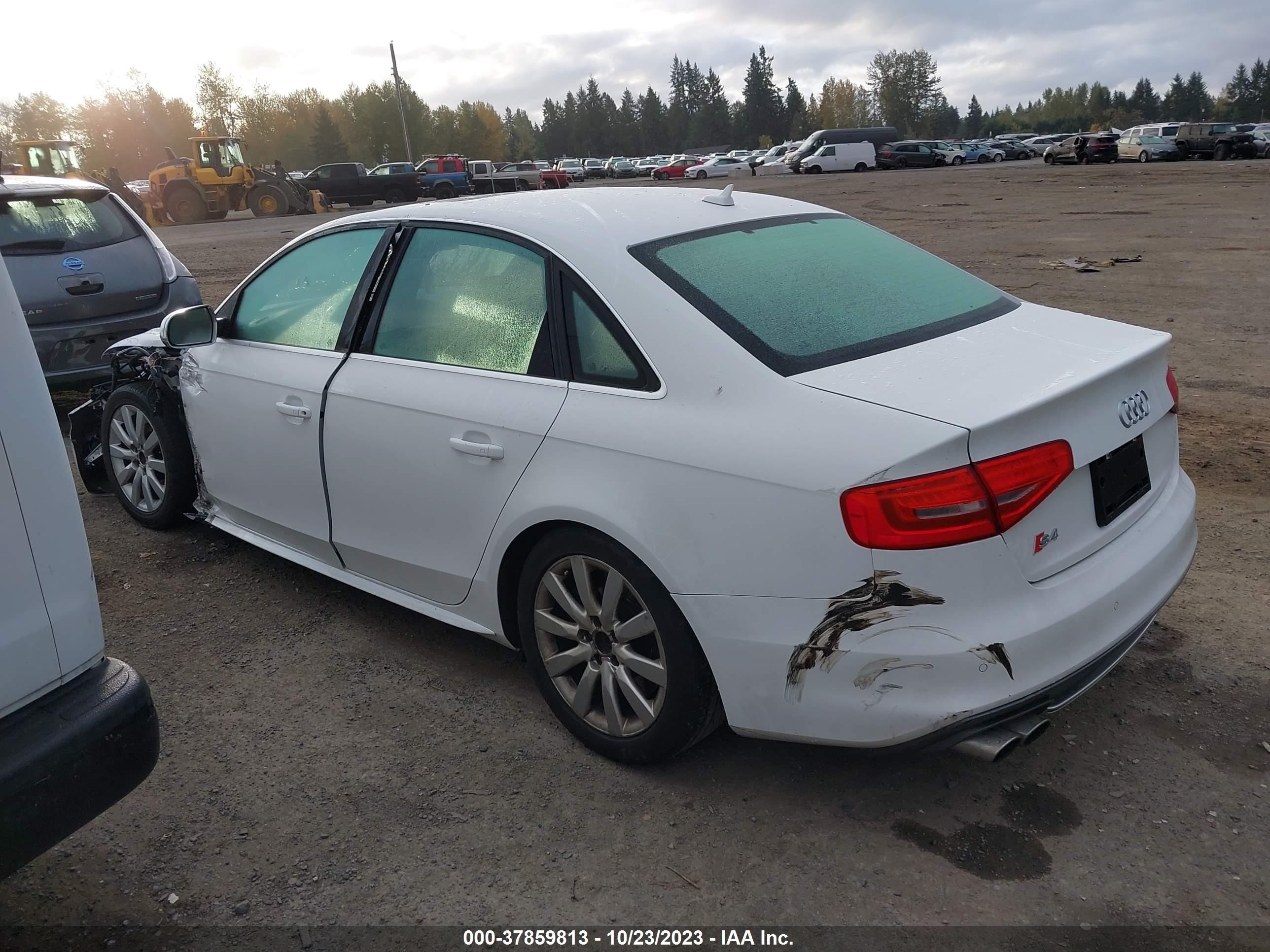 Photo 2 VIN: WAUBGAFL1DA084340 - AUDI S4 