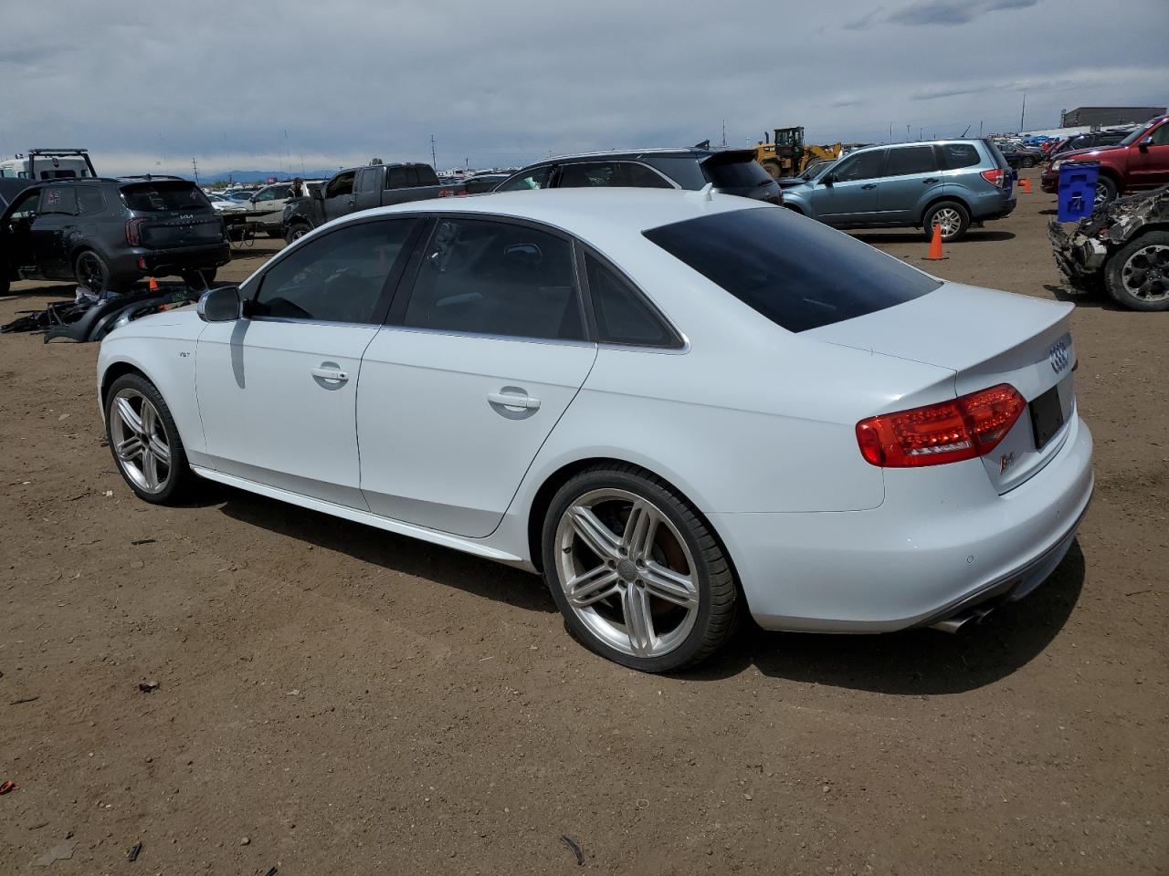 Photo 1 VIN: WAUBGAFL3CA109530 - AUDI RS4 