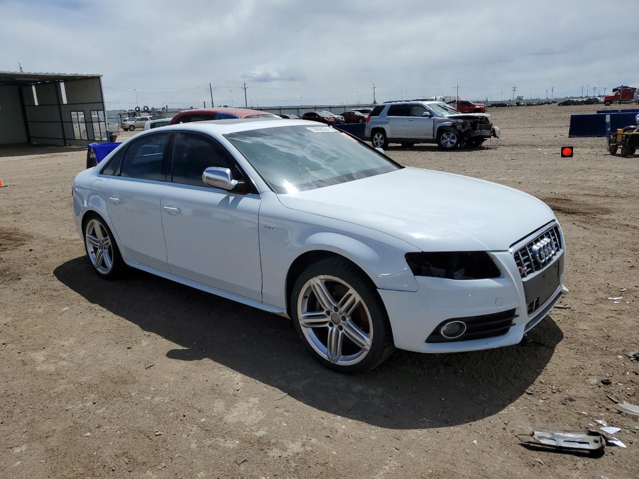 Photo 3 VIN: WAUBGAFL3CA109530 - AUDI RS4 