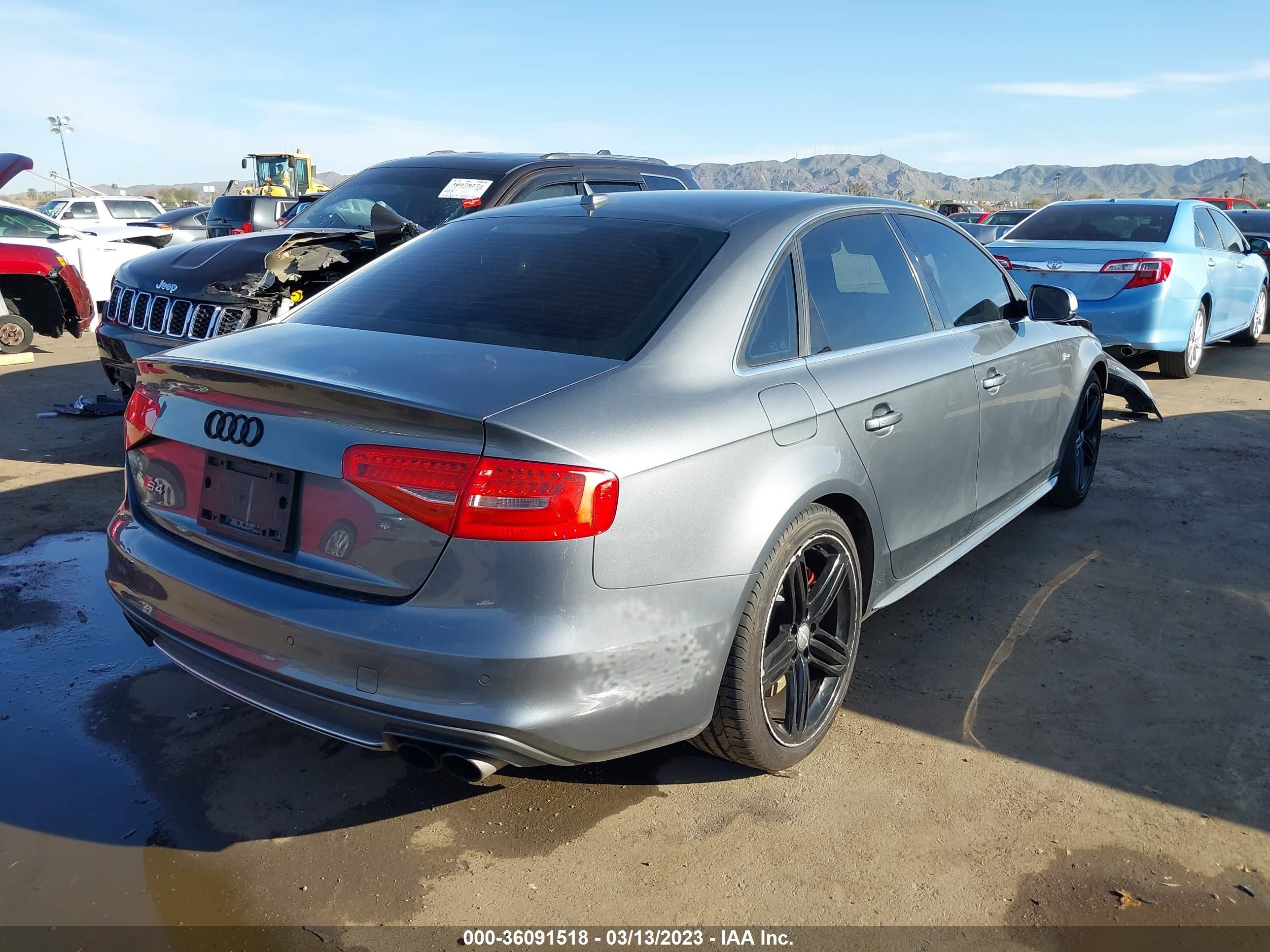 Photo 3 VIN: WAUBGAFL3DA242273 - AUDI S4 