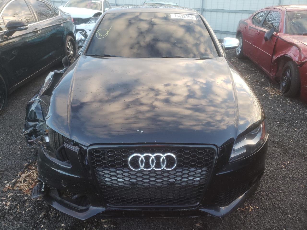 Photo 4 VIN: WAUBGAFL4CA024714 - AUDI RS4 