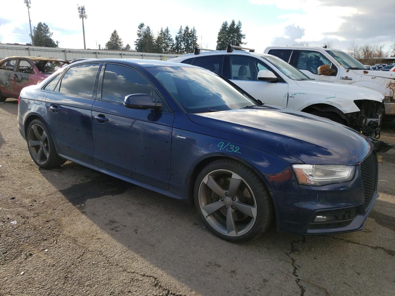 Photo 3 VIN: WAUBGAFL4EA113833 - AUDI RS4 