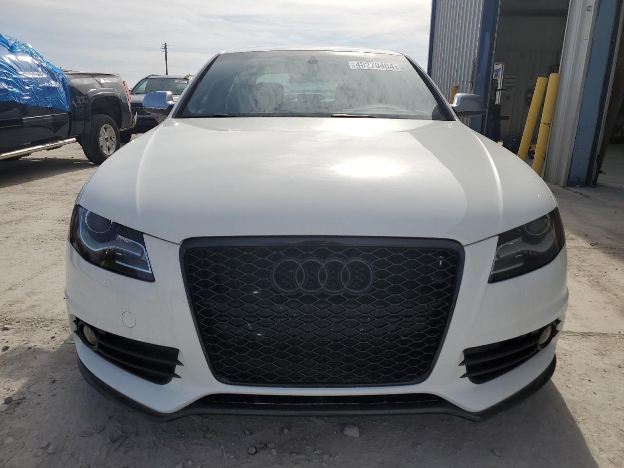 Photo 4 VIN: WAUBGAFL5BA092602 - AUDI RS4 