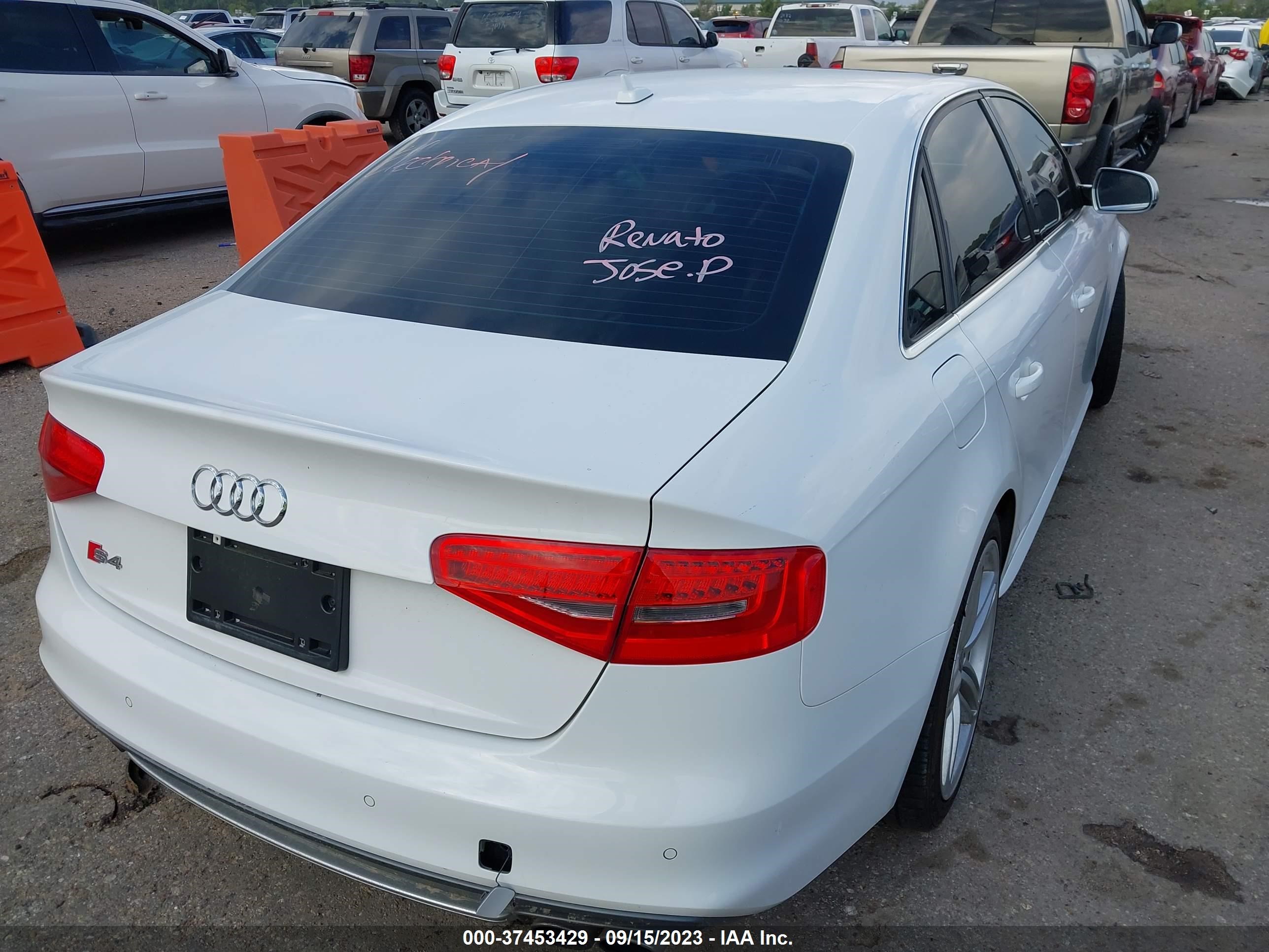 Photo 3 VIN: WAUBGAFL5GA010844 - AUDI S4 