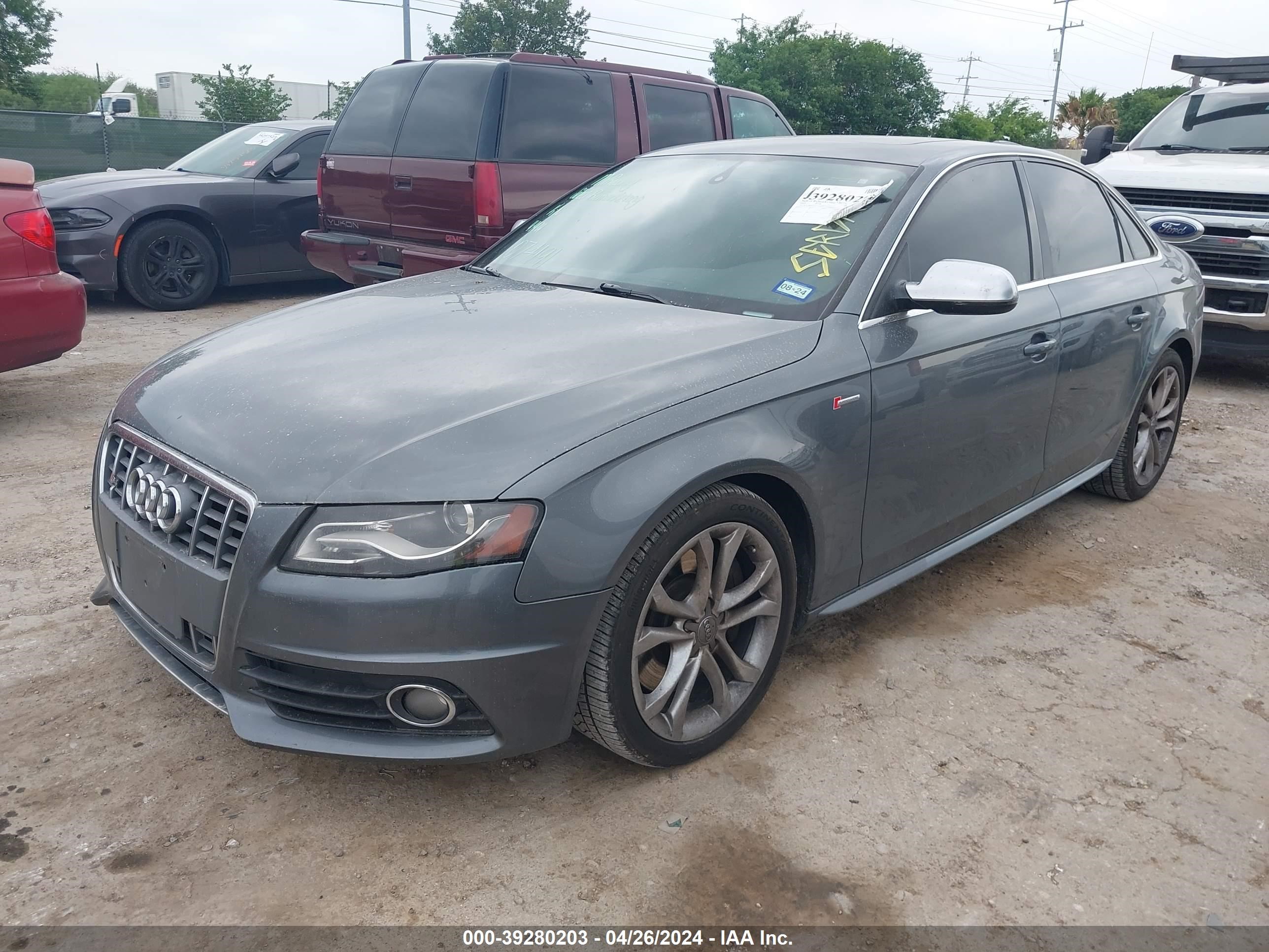 Photo 1 VIN: WAUBGAFL6CA074191 - AUDI S4 