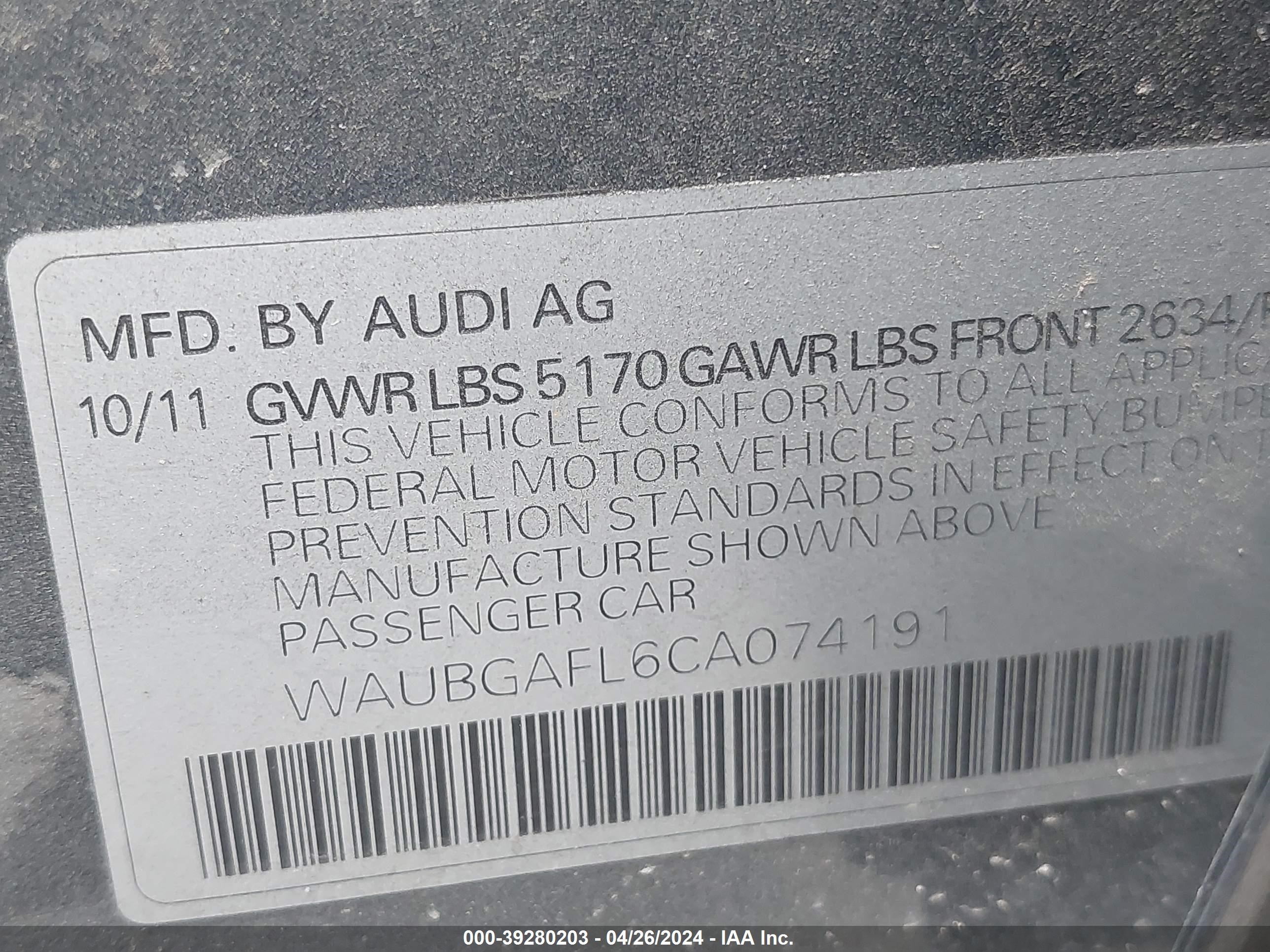 Photo 8 VIN: WAUBGAFL6CA074191 - AUDI S4 