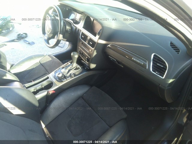 Photo 4 VIN: WAUBGAFL8CA025025 - AUDI S4 