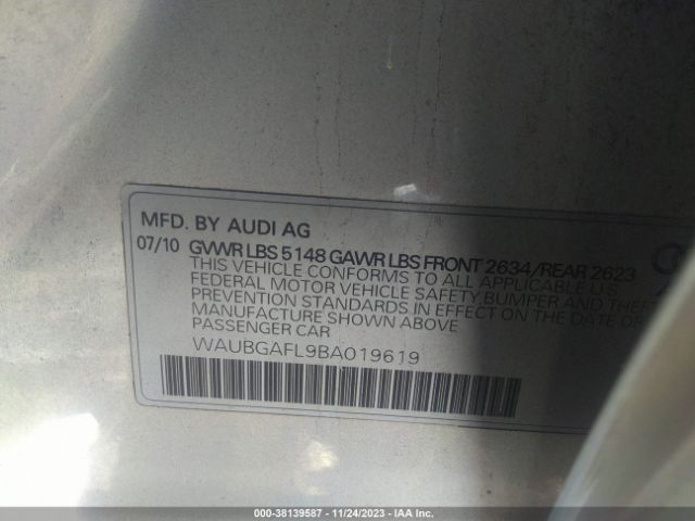 Photo 8 VIN: WAUBGAFL9BA019619 - AUDI S4 