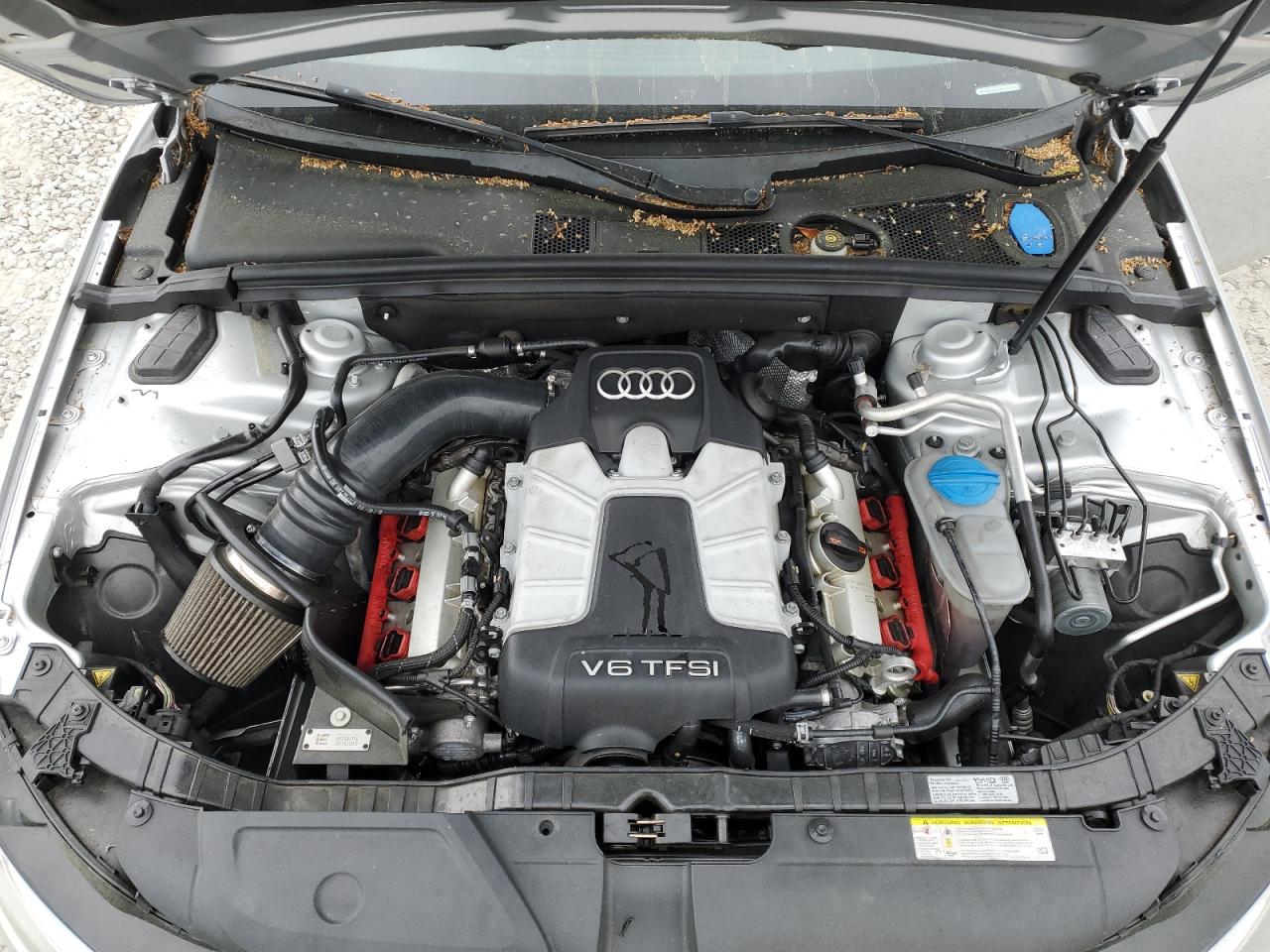 Photo 10 VIN: WAUBGAFLXDA225275 - AUDI RS4 