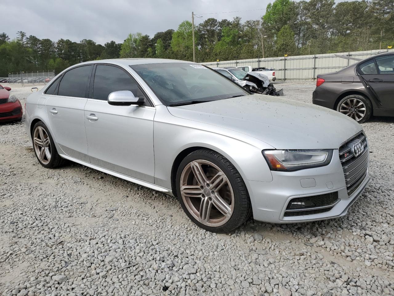 Photo 3 VIN: WAUBGAFLXDA225275 - AUDI RS4 