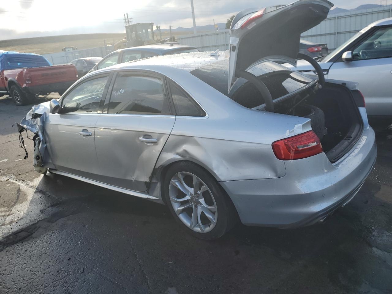 Photo 1 VIN: WAUBGAFLXEA082460 - AUDI RS4 