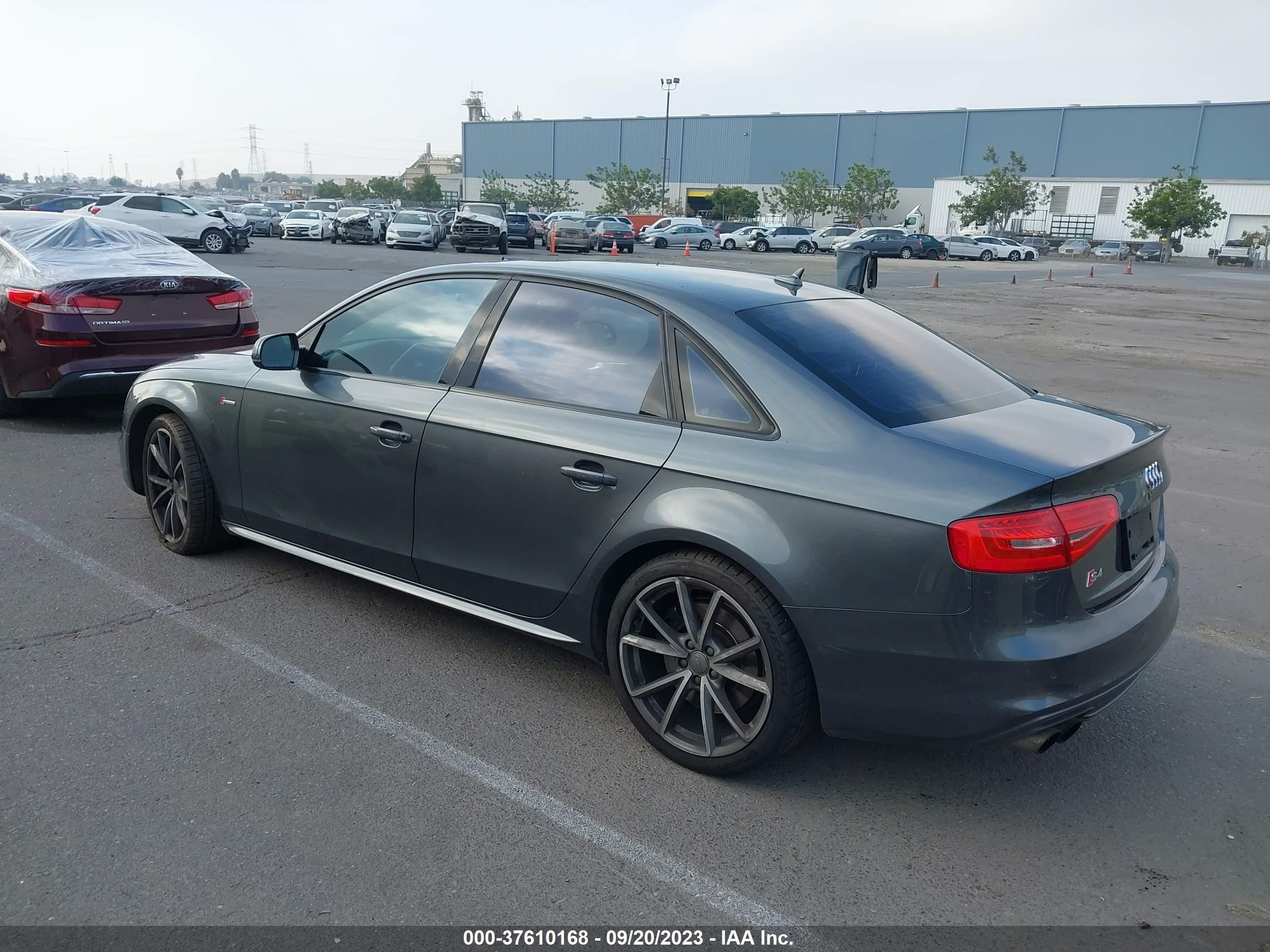 Photo 2 VIN: WAUBGAFLXGA010922 - AUDI S4 