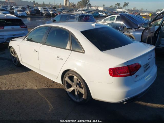 Photo 2 VIN: WAUBGBFL1BA106470 - AUDI S4 