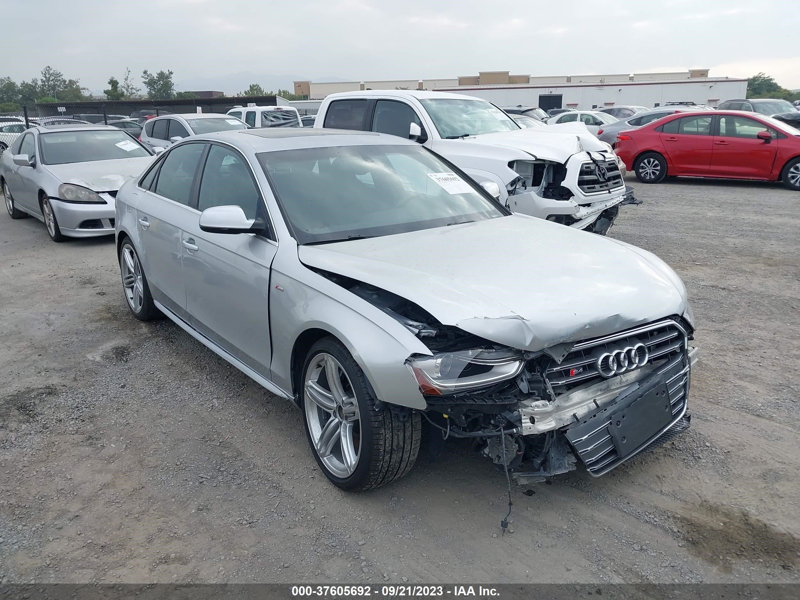 Photo 0 VIN: WAUBGBFL7GA011709 - AUDI S4 