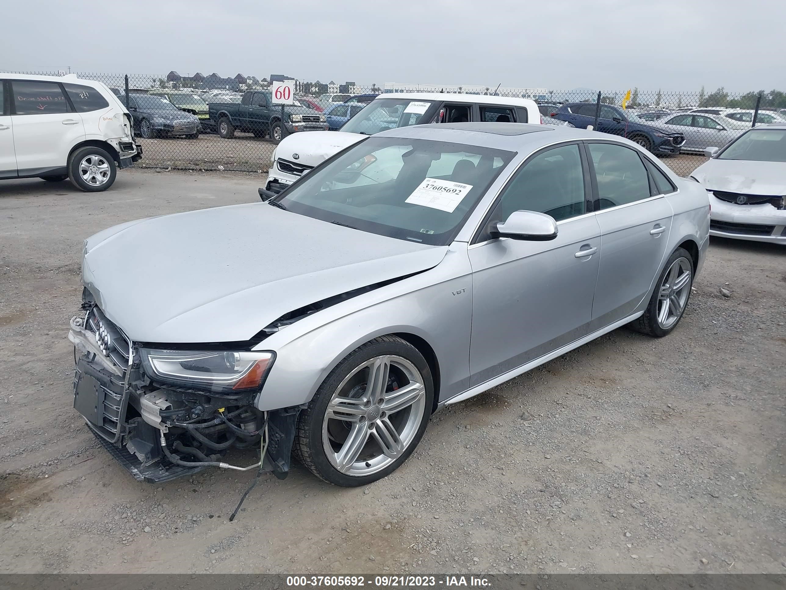 Photo 1 VIN: WAUBGBFL7GA011709 - AUDI S4 