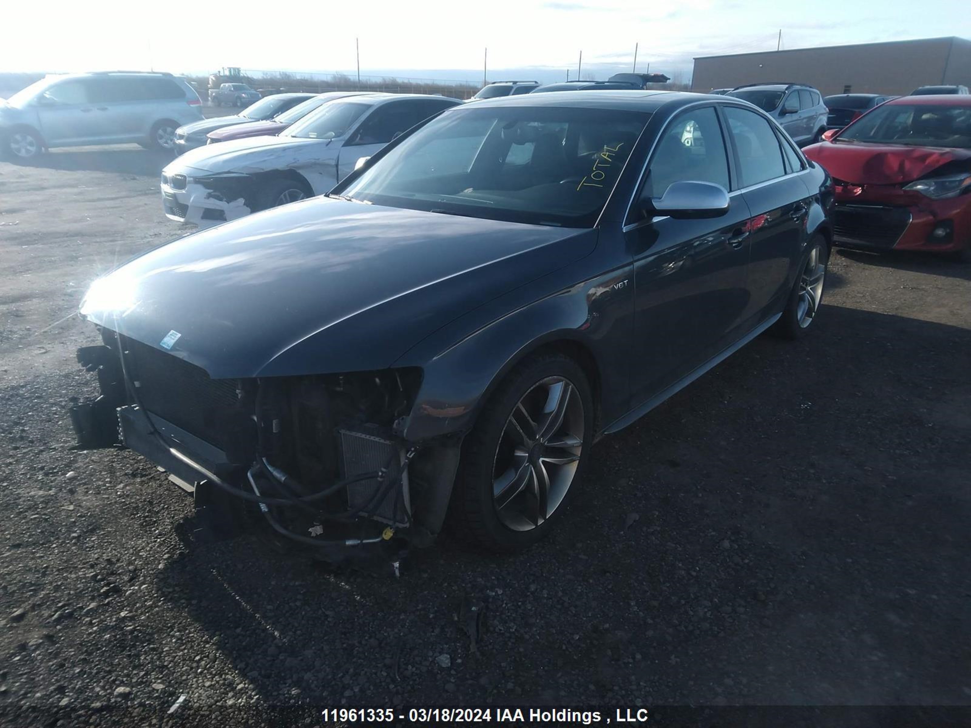 Photo 1 VIN: WAUBGCFL1BA051220 - AUDI S4 