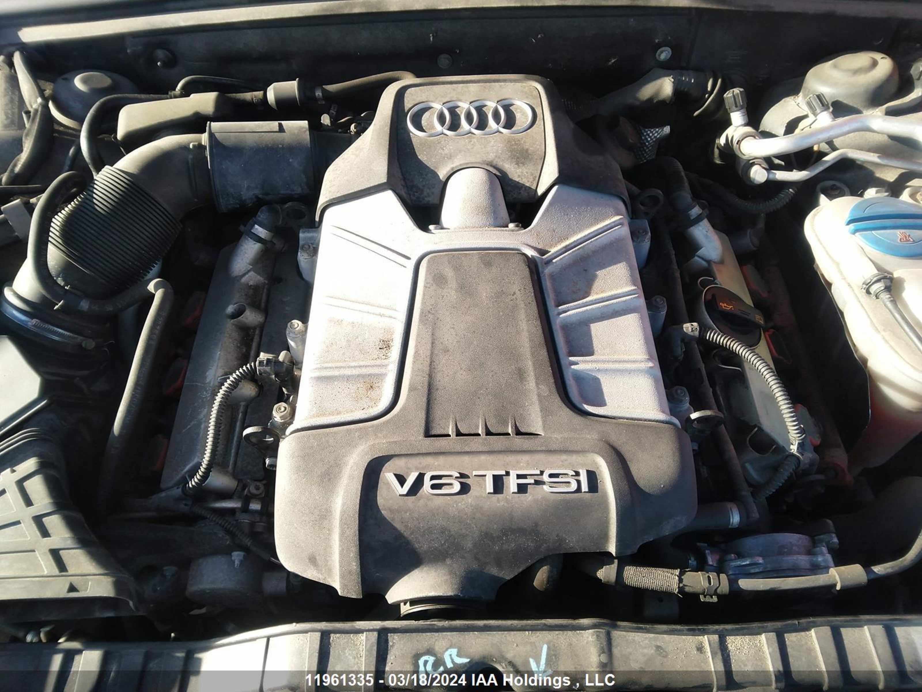 Photo 9 VIN: WAUBGCFL1BA051220 - AUDI S4 