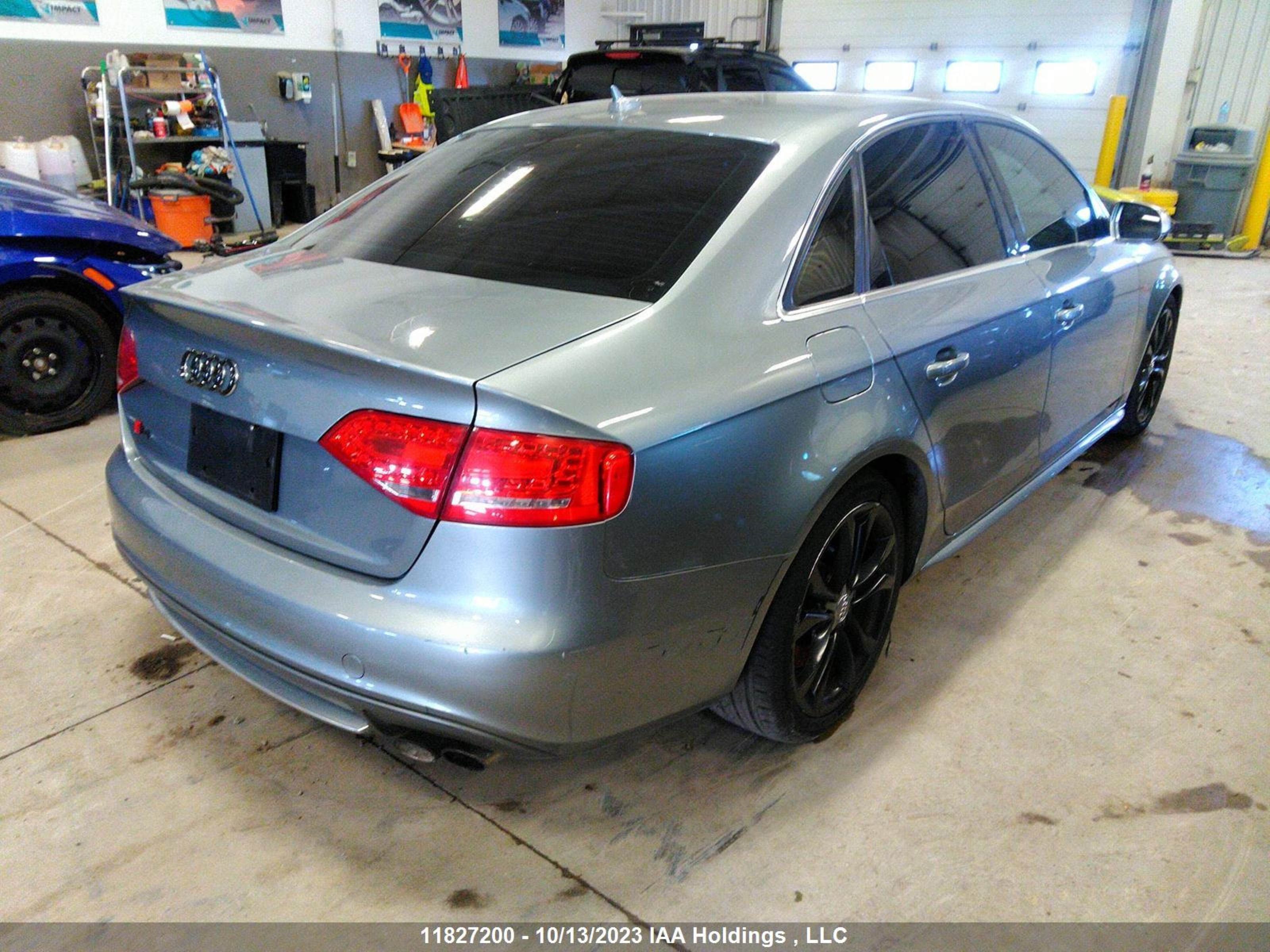 Photo 3 VIN: WAUBGCFL3BA090276 - AUDI S4 