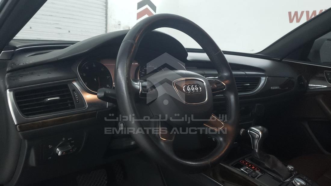 Photo 10 VIN: WAUBHC4G1CN102812 - AUDI A6 