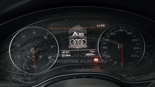 Photo 12 VIN: WAUBHC4G3CN003828 - AUDI A8 