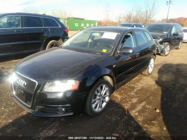 Photo 1 VIN: WAUBJAFM2CA020137 - AUDI A3 