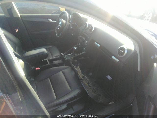 Photo 4 VIN: WAUBJAFM2CA020137 - AUDI A3 