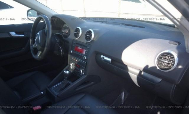 Photo 4 VIN: WAUBJAFM3DA021704 - AUDI A3 