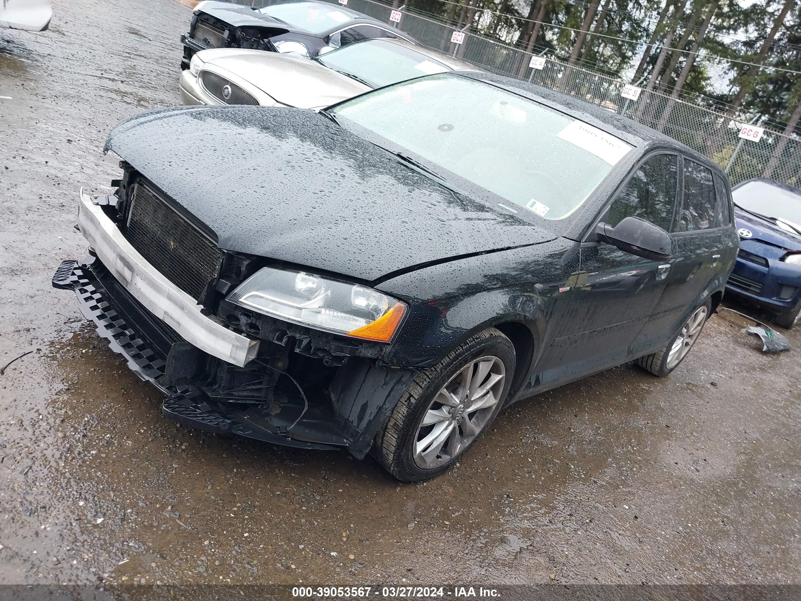 Photo 1 VIN: WAUBJAFM8CA044457 - AUDI A3 