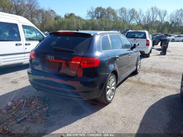 Photo 3 VIN: WAUBJAFM8CA084229 - AUDI A3 