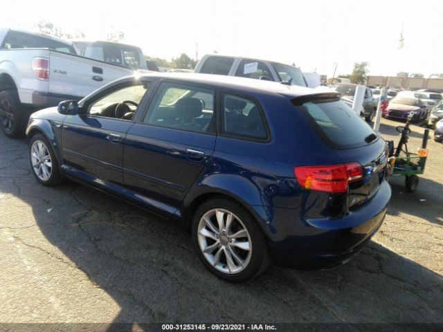 Photo 2 VIN: WAUBJAFMXDA003779 - AUDI A3 