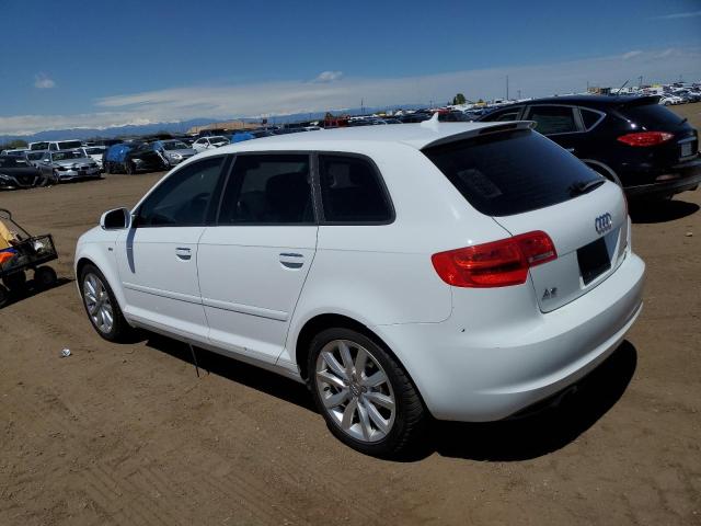 Photo 1 VIN: WAUBJBFM2BA043521 - AUDI A3 