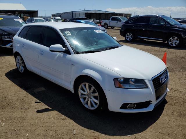 Photo 3 VIN: WAUBJBFM2BA043521 - AUDI A3 