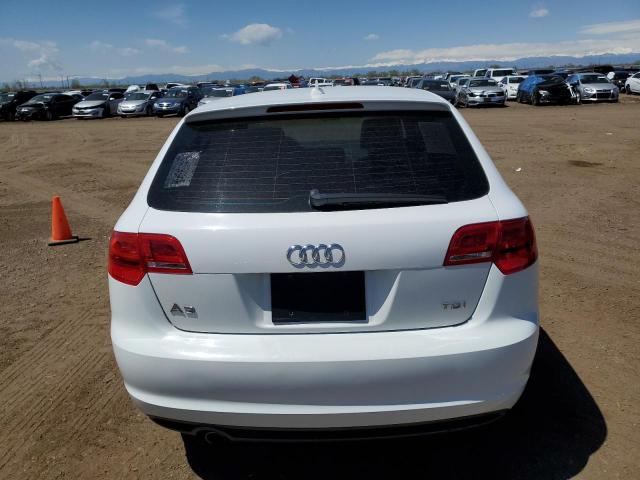 Photo 5 VIN: WAUBJBFM2BA043521 - AUDI A3 